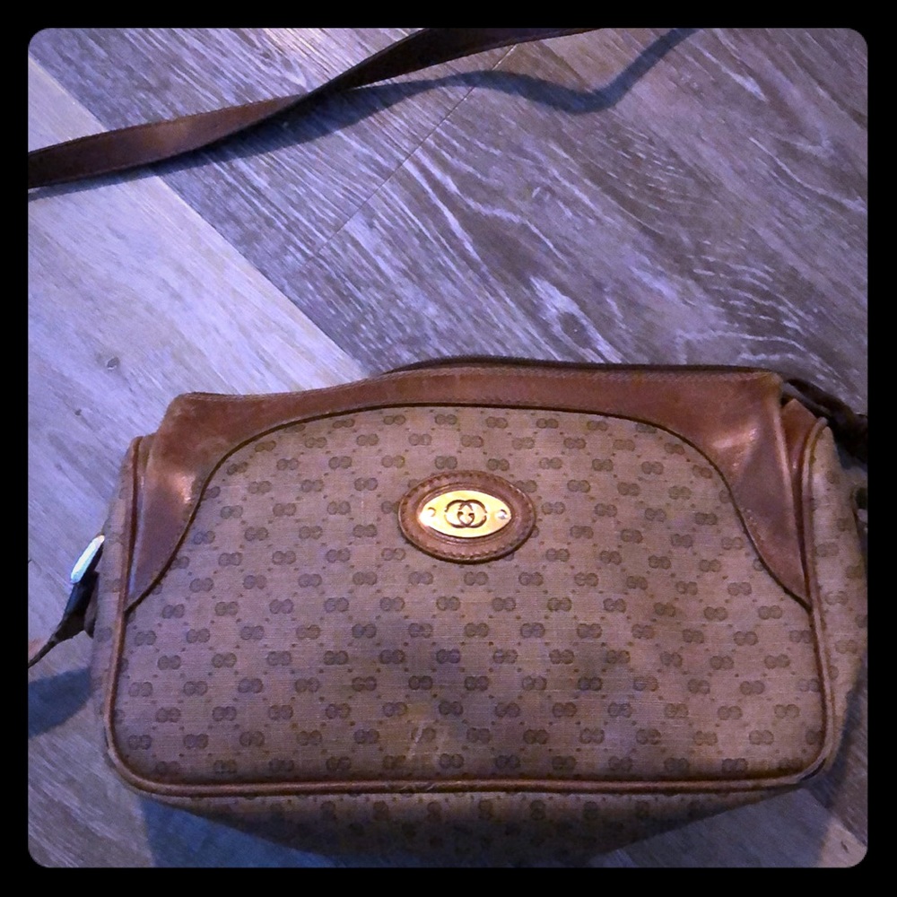 Vintage Gucci cross body